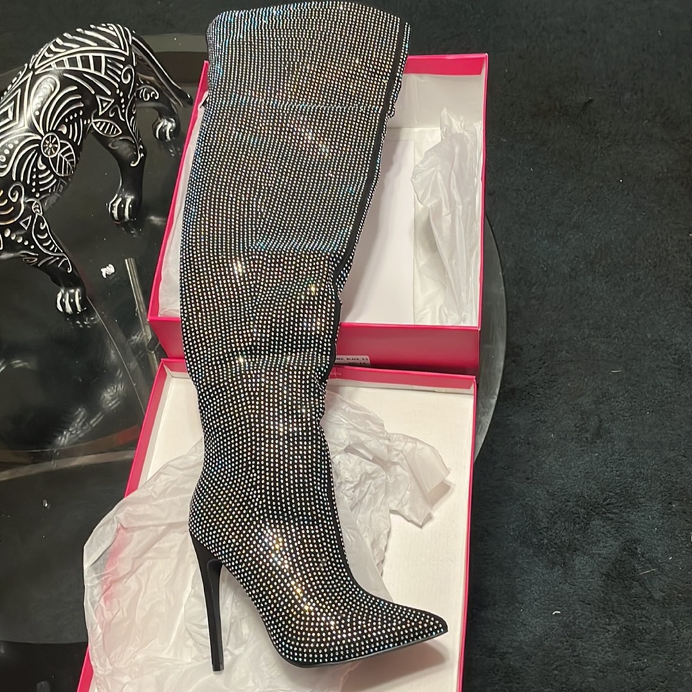 Black charmed healed boots